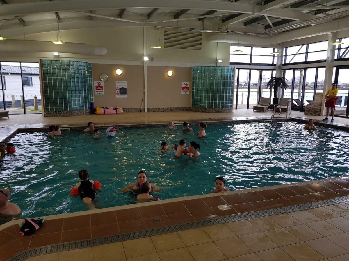 Hot Tub Hols 61 Kingfisher Court Hotel Татершал Екстериор снимка